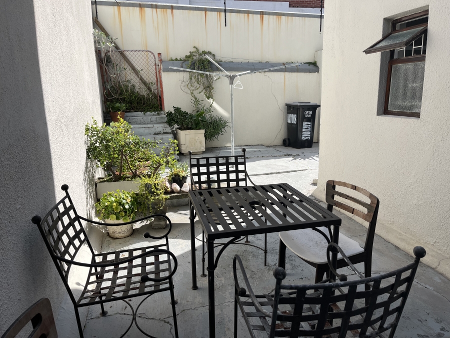 1 Bedroom Property for Sale in Cape Town City Centre Western Cape